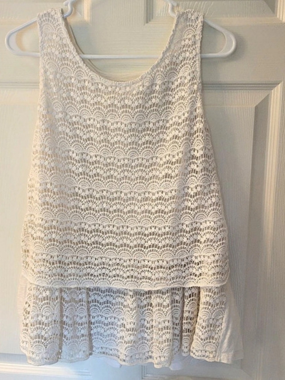 Ann Taylor LOFT Lace Tank Top in White - Large